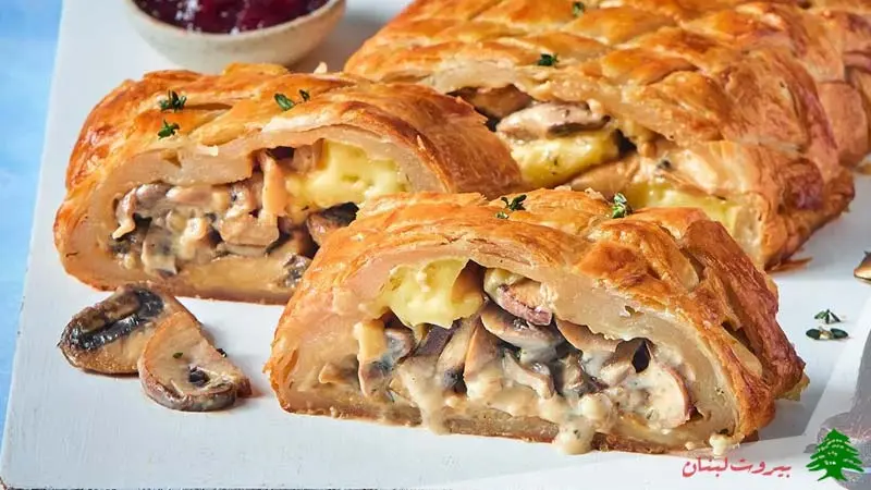 اشترودل مرغ و قارچ