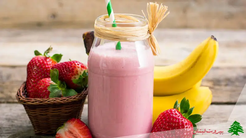 اسموتی توت فرنگی و موز